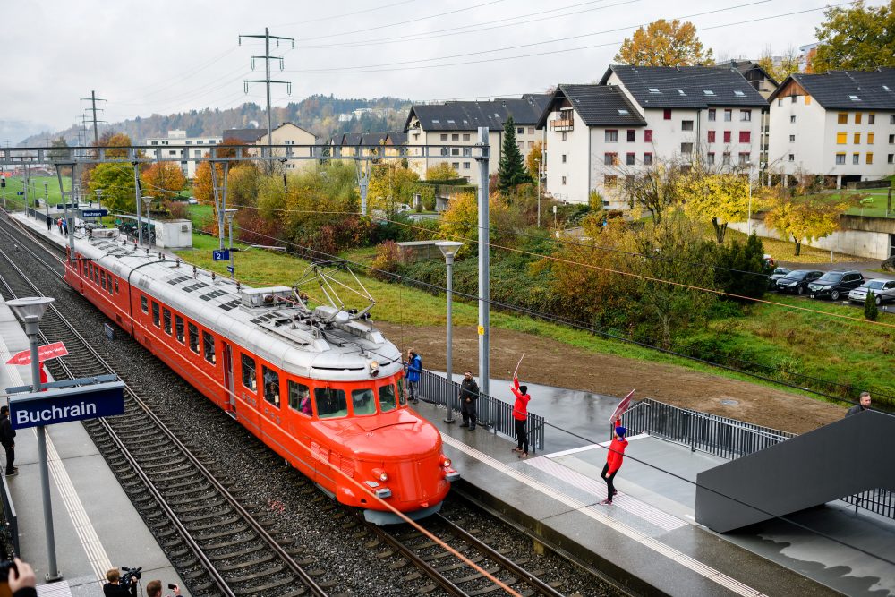 Impressionen von der Eroeffnung der Mall Of Switzerland, fotografiert am Mittwoch, 8. November 2017 in Ebikon. (PPR/Manuel Lopez).